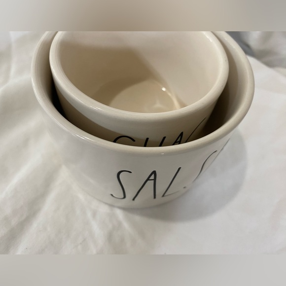 Rae Dunn salsa and guacamole dishes - Picture 4 of 4